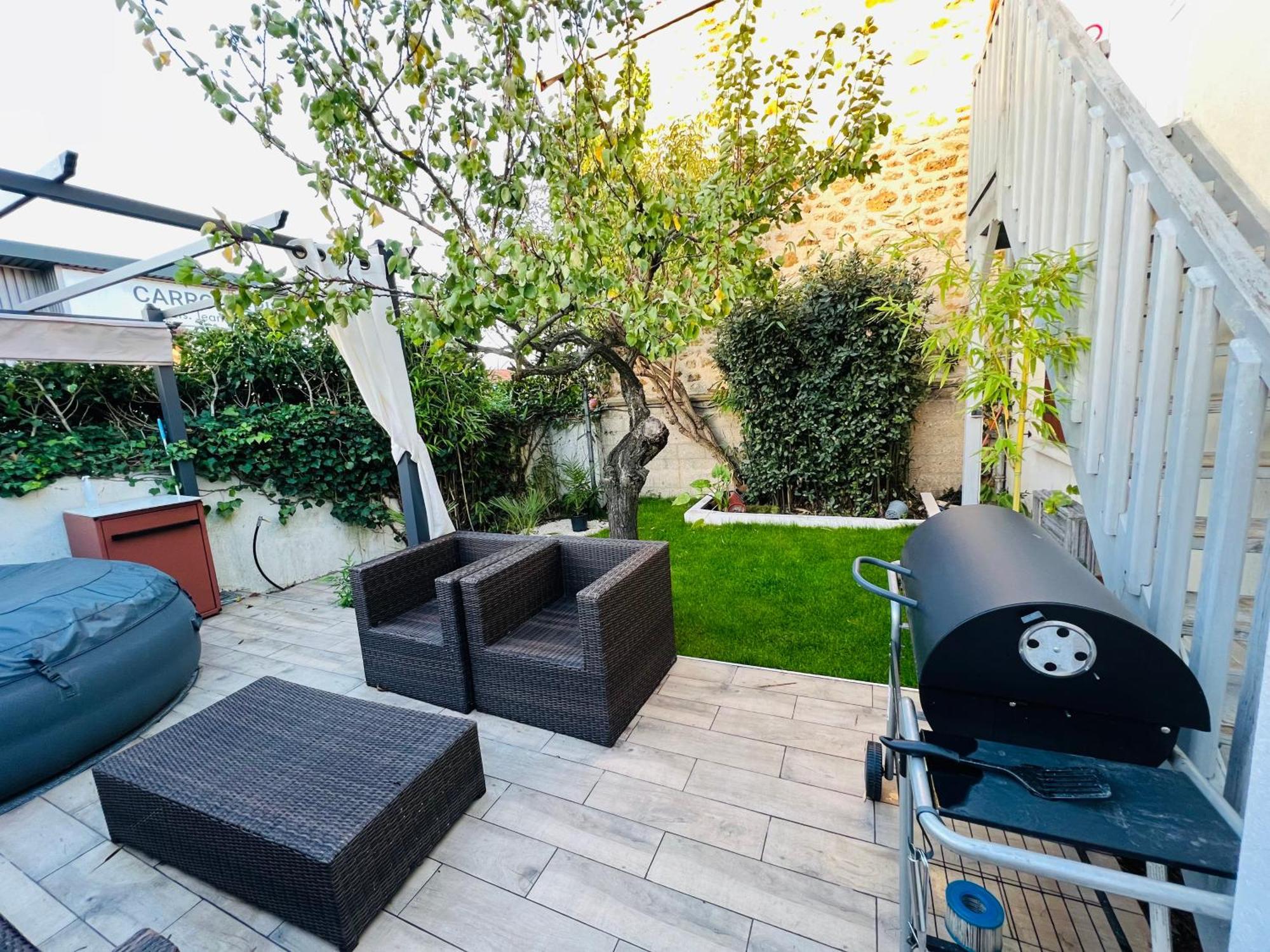 Superbe Appartement Avec Jardin Et Parking Prive Ris-Orangis Eksteriør bilde