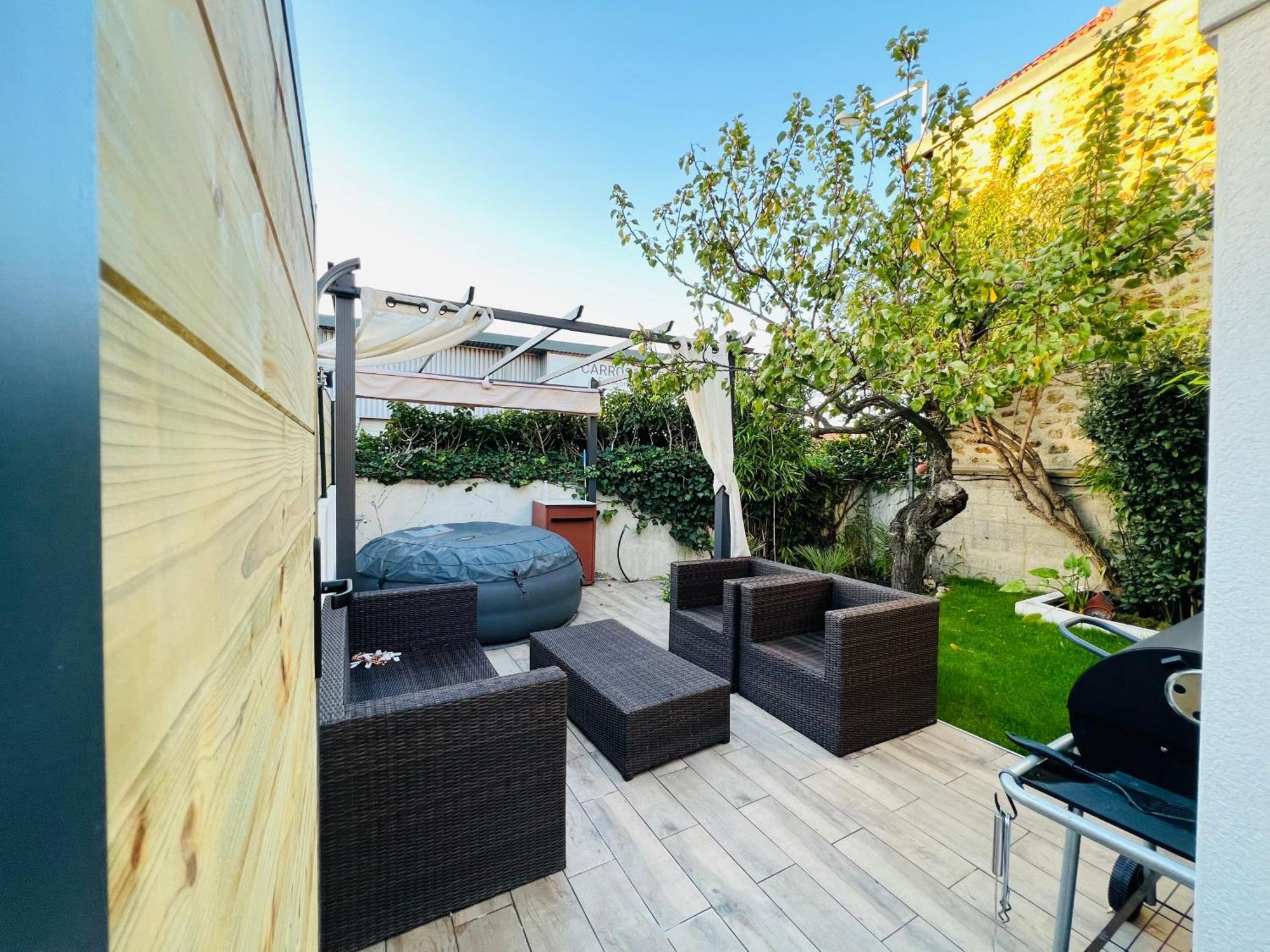 Superbe Appartement Avec Jardin Et Parking Prive Ris-Orangis Eksteriør bilde